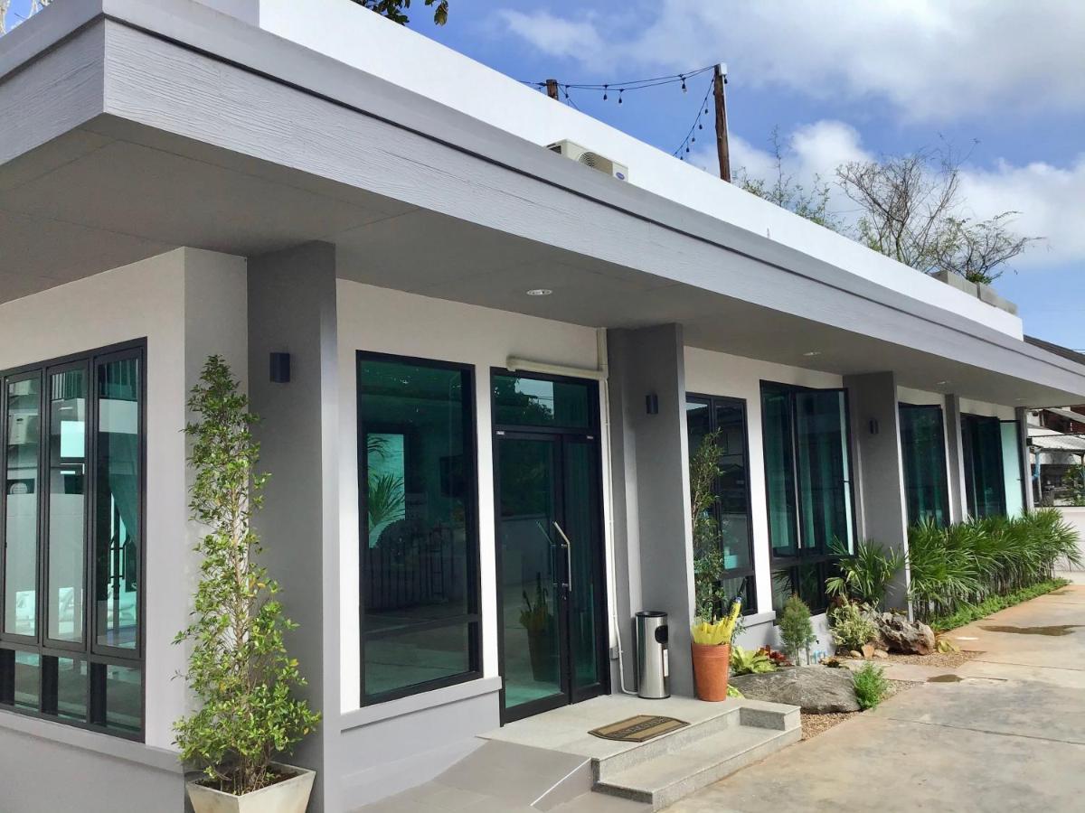Top Residence Surat Thani Esterno foto